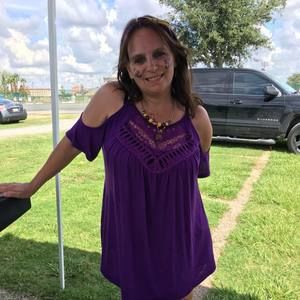 Meet your Posher, Kelly